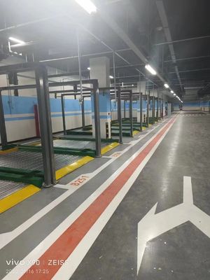 Basso rumore Quattro posti di ascensore 2,5 tonnellate Auto residenziale ascensore Quattro colonne